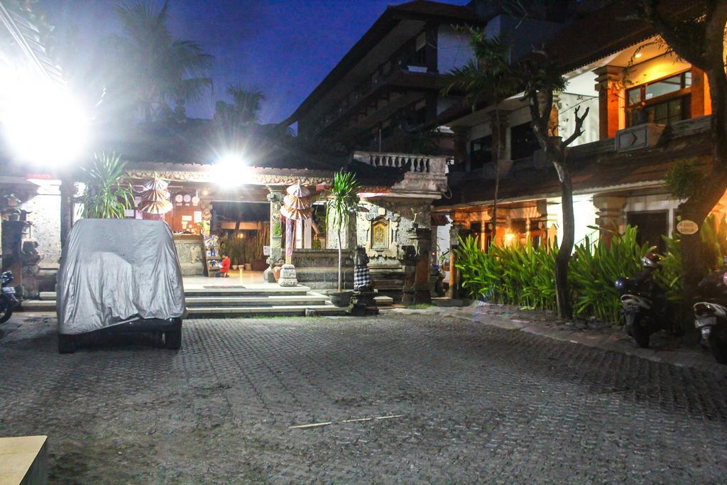 Hotel Puri Tanah Lot Кута Екстериор снимка