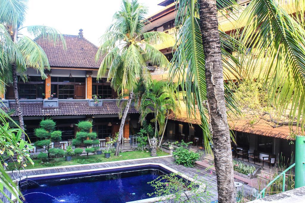 Hotel Puri Tanah Lot Кута Екстериор снимка