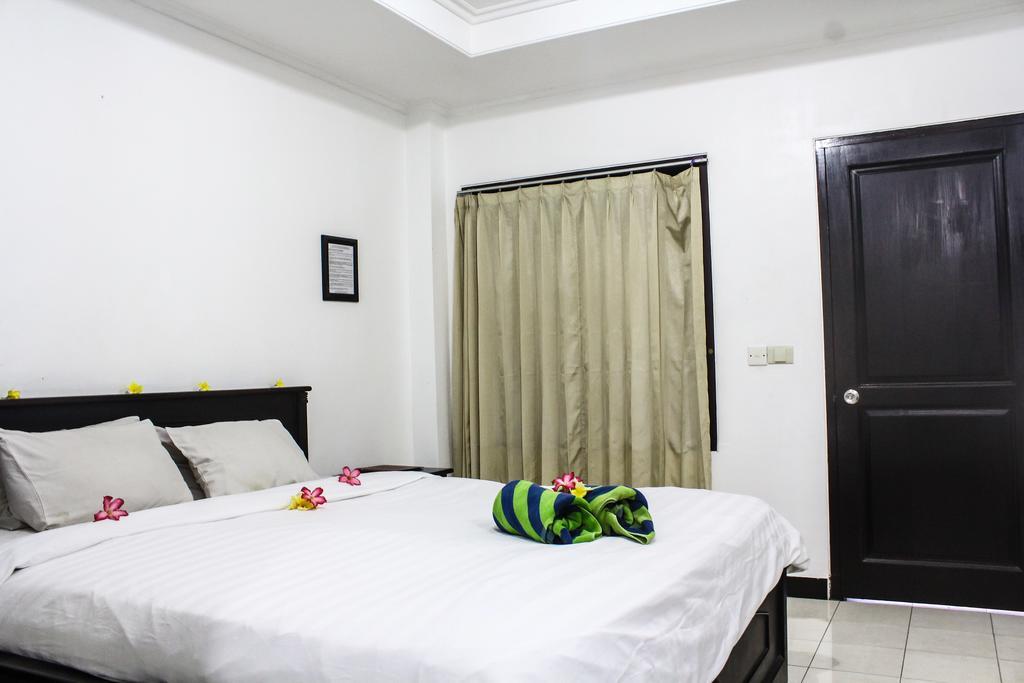 Hotel Puri Tanah Lot Кута Екстериор снимка