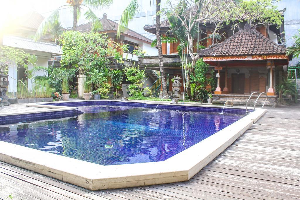 Hotel Puri Tanah Lot Кута Екстериор снимка