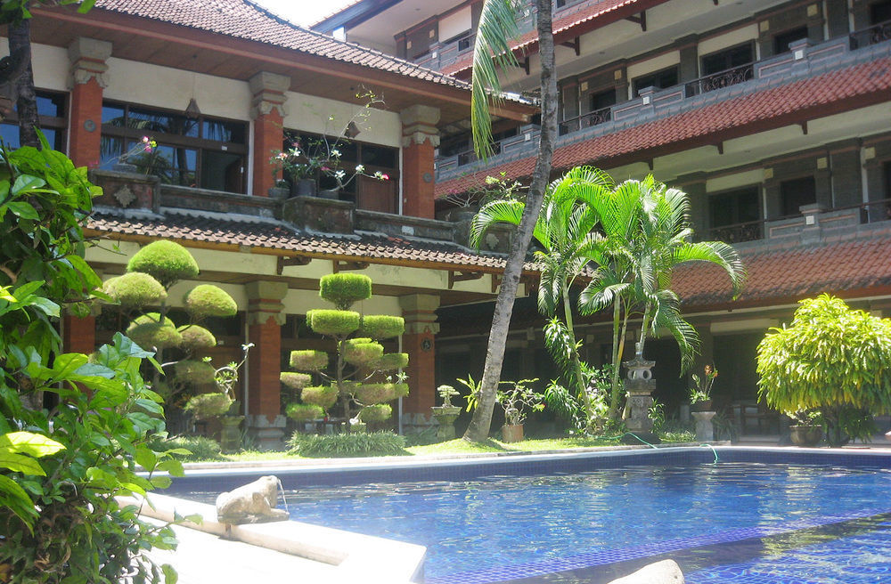 Hotel Puri Tanah Lot Кута Екстериор снимка
