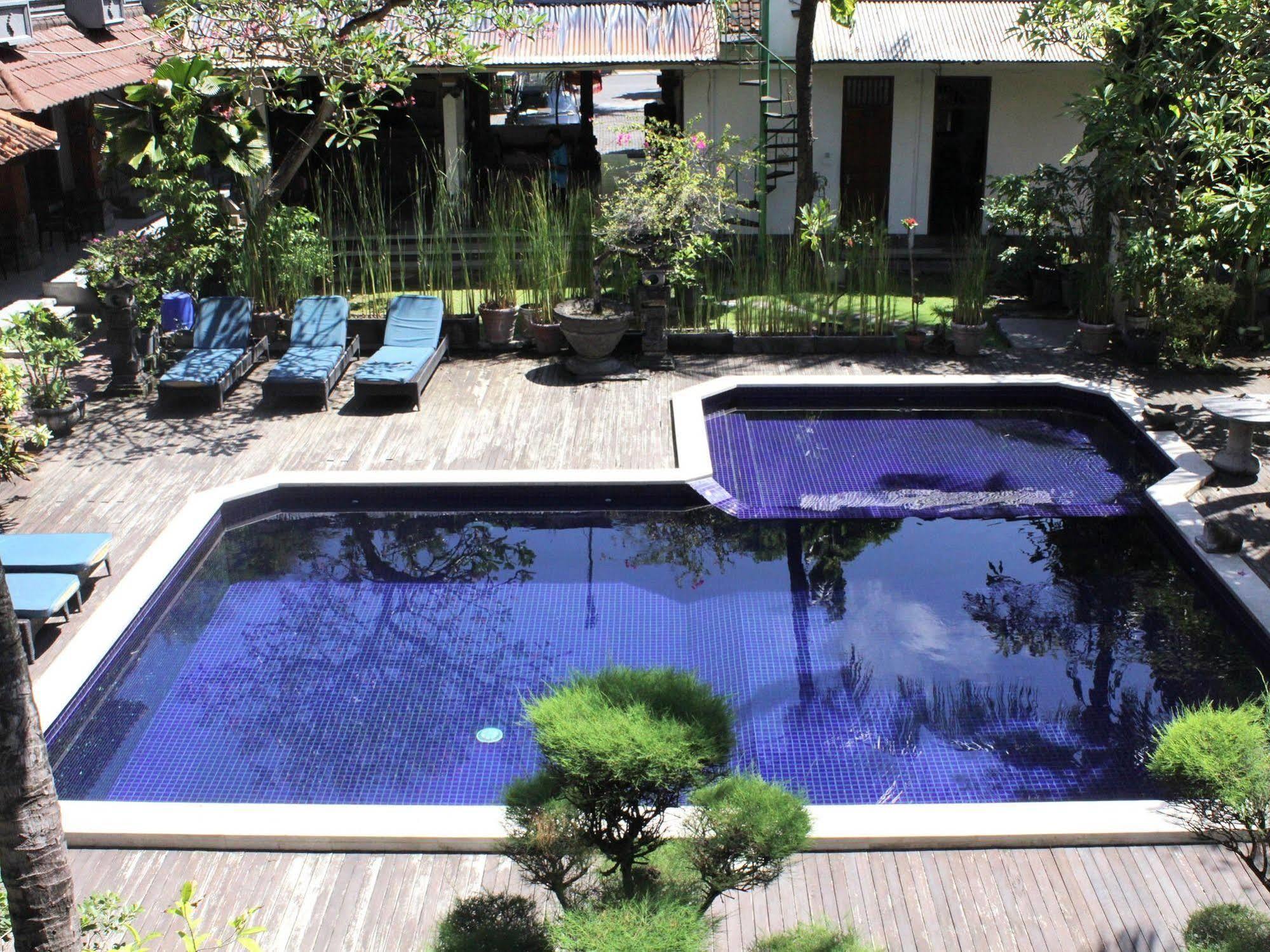 Hotel Puri Tanah Lot Кута Екстериор снимка