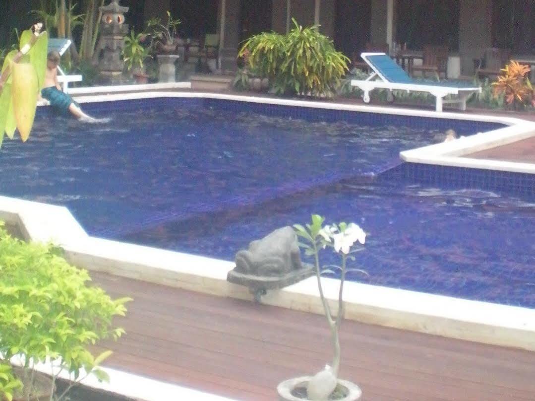 Hotel Puri Tanah Lot Кута Екстериор снимка