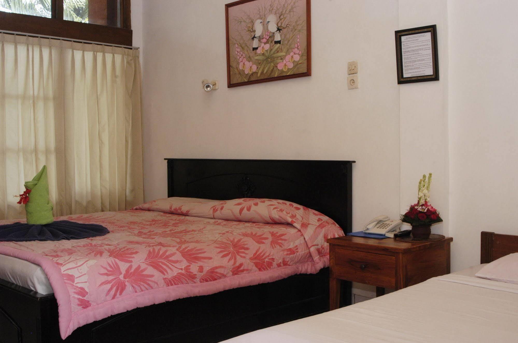 Hotel Puri Tanah Lot Кута Екстериор снимка