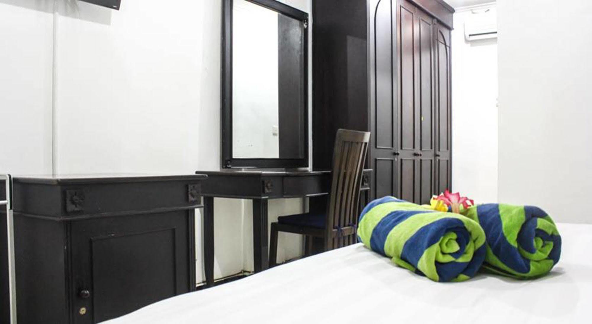 Hotel Puri Tanah Lot Кута Екстериор снимка